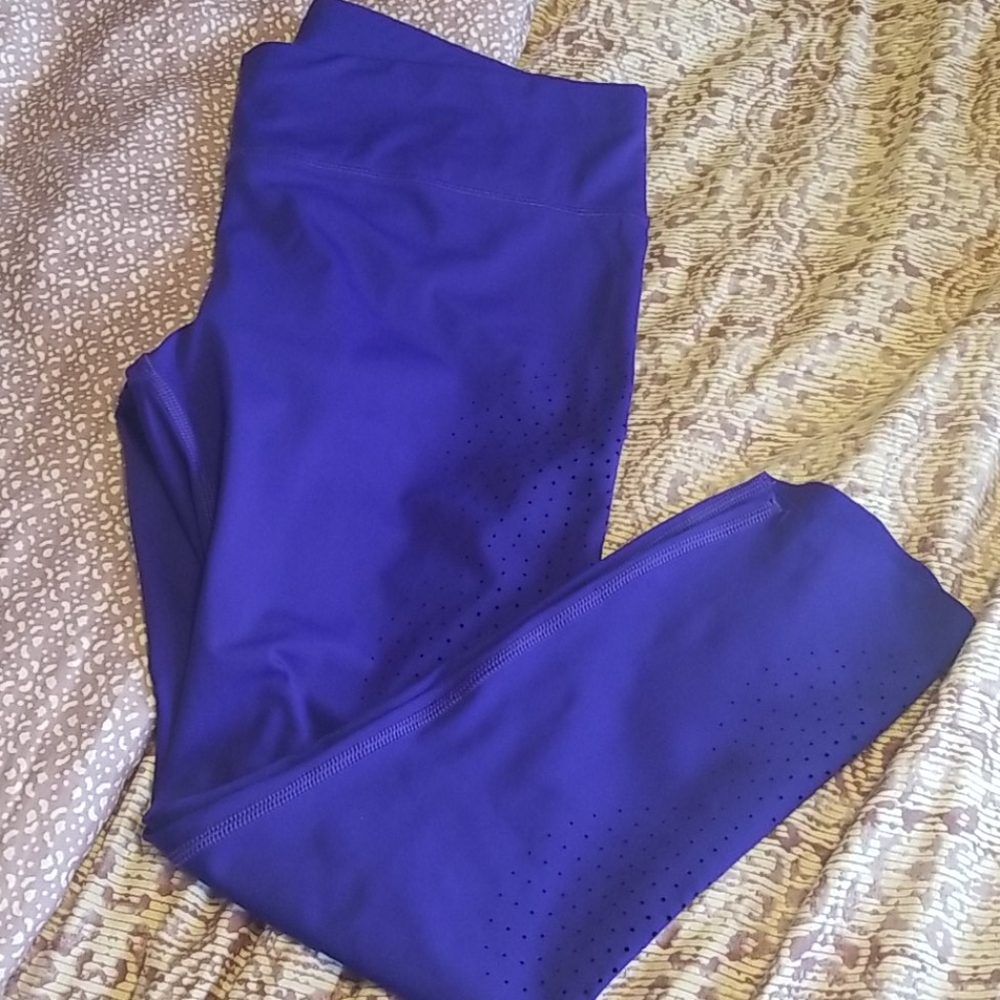 Laser Cut workout Capris